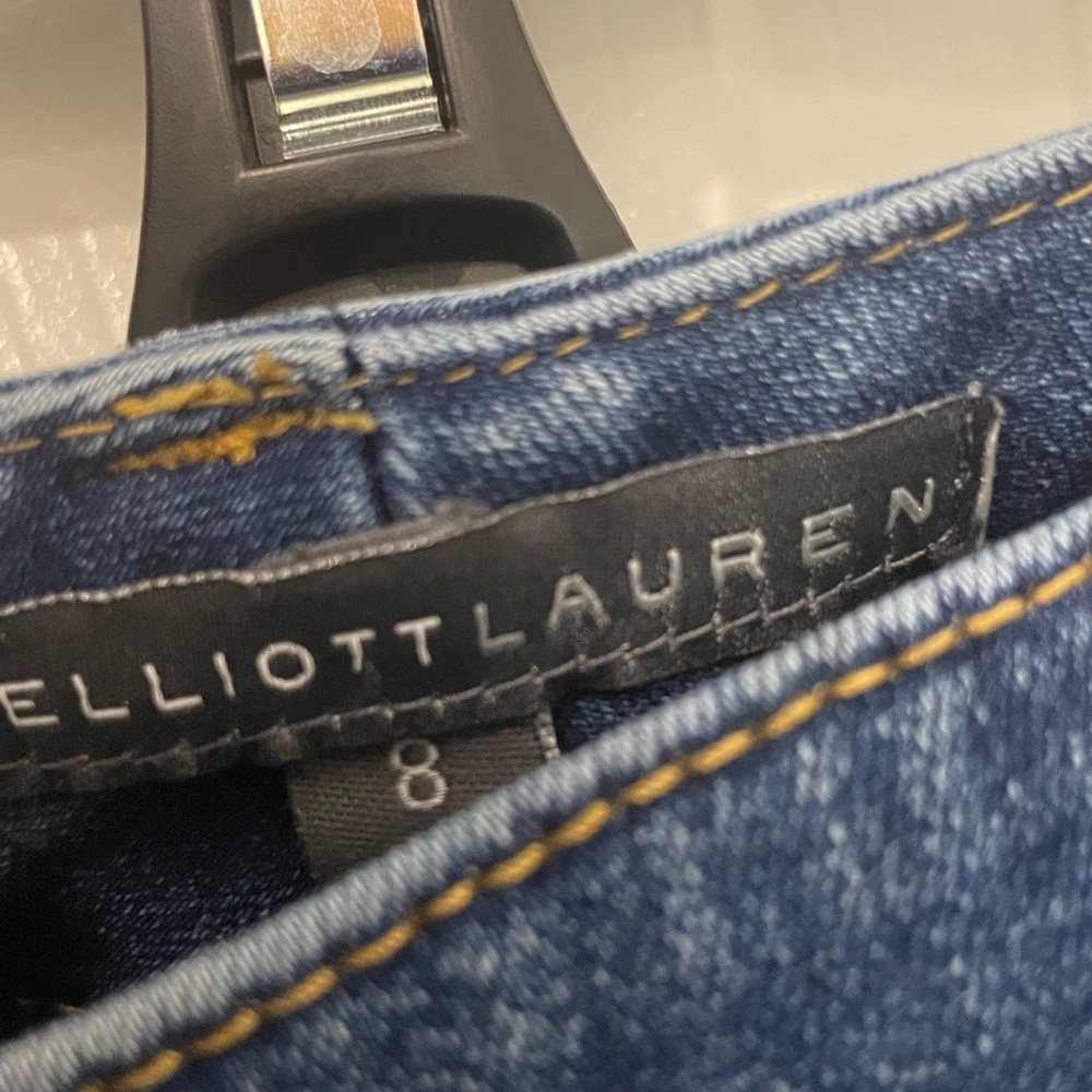 Elliott Lauren Blue Cropped Jeans with embellished Red Embroidery in size 8 - Picture 4 of 9
